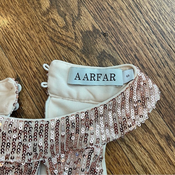 Aarfar Elegant Sequin Halter Dress - Picture 5 of 9